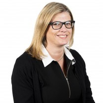 picture of Fiona Huzarski  height=